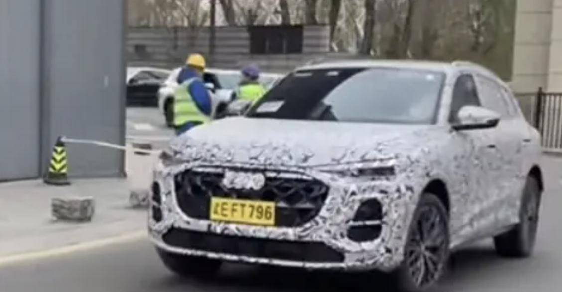 準備好錢包!這5款燃油新車2025年來襲,都是經典好車大換代