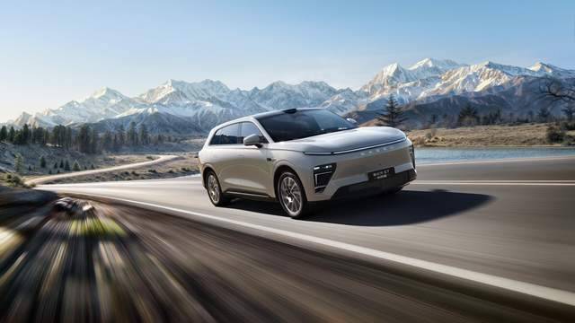 奇心攜力向未來“共赴·新奇夜”2025奇家宴盛大開席