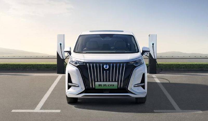 有顏有智,年銷超10萬臺,中高端MPV有款繞不過的車型是騰勢D9