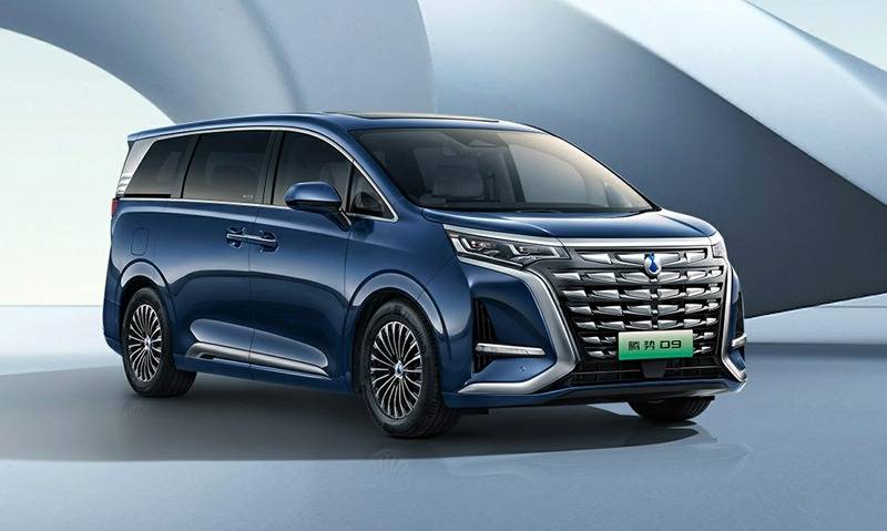 有顏有智,年銷超10萬臺,中高端MPV有款繞不過的車型是騰勢D9