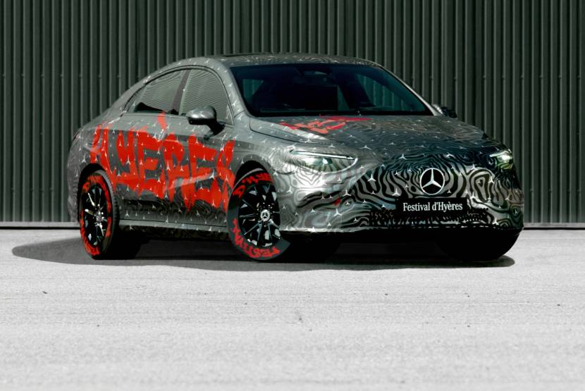 使用混合動(dòng)力系統(tǒng) 2025款奔馳CLA諜照,動(dòng)力參數(shù)曝光