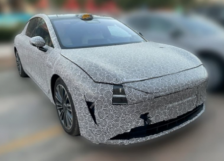 M8只是前菜?2025年鴻蒙智行有五款新車,一個(gè)比一個(gè)神秘