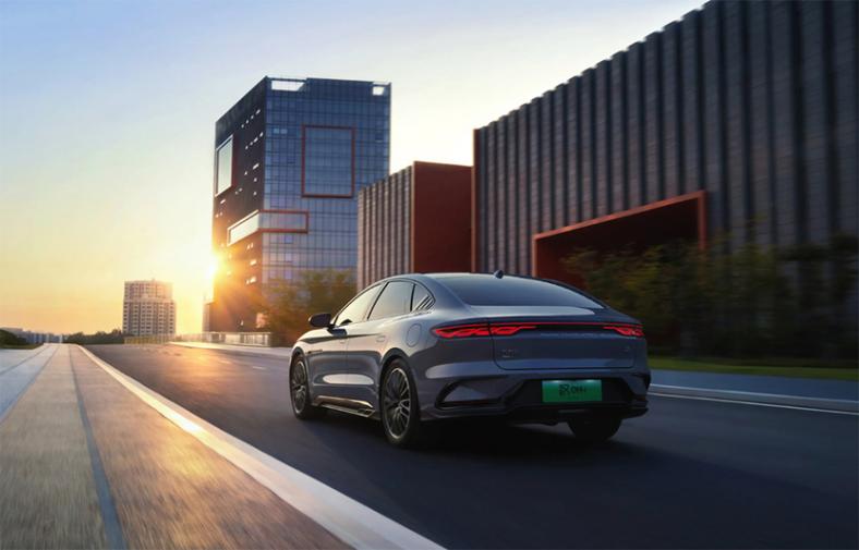 堪比換代的改款,2025款漢憑什么連續3個月銷量破3萬輛?