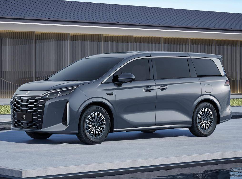 2025年車市的7大變化,六座SUV越來越多,增程車繼續降價