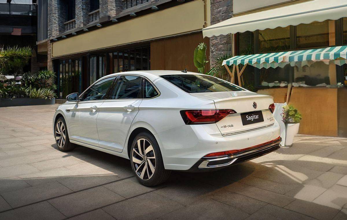 德系A級家轎繞不開的選擇,大眾速騰VS朗逸新銳