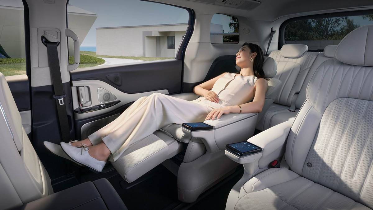 春節(jié)全家出行不用愁 三款豪華MPV盤點 有一款最高續(xù)航達1100km