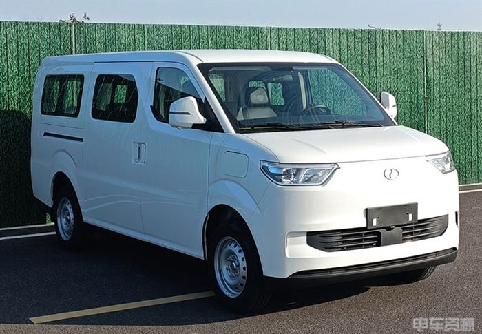 8.29萬元起買L2智駕 瑞馳EC75客運版開啟預售 20241211164946367843195.jpg