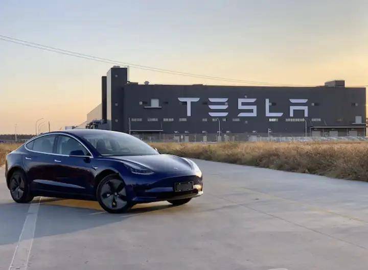 特朗普29分鐘就職演講背后:中國汽車業(yè)的危與機