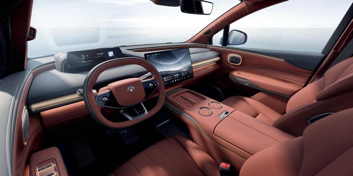 中大型SUV將引爆2025一季度熱戰(zhàn) 昊鉑HL問(wèn)界M8領(lǐng)克900三英戰(zhàn)理想