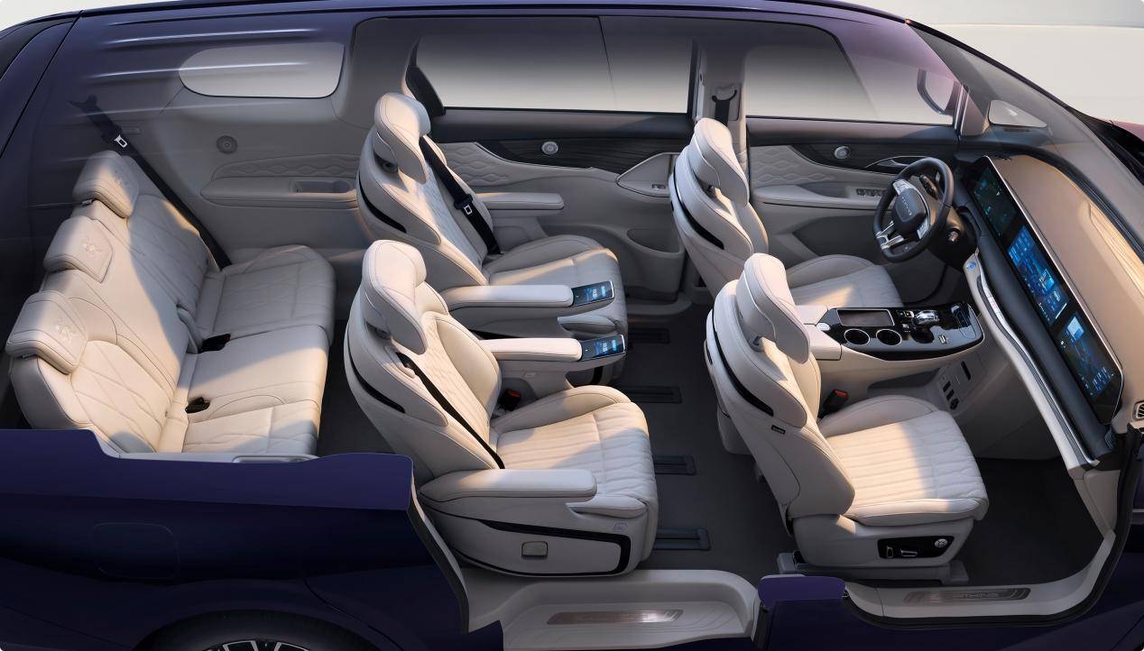 比傳祺E8大,19.99萬起,配航空座椅+200km純電續(xù)航