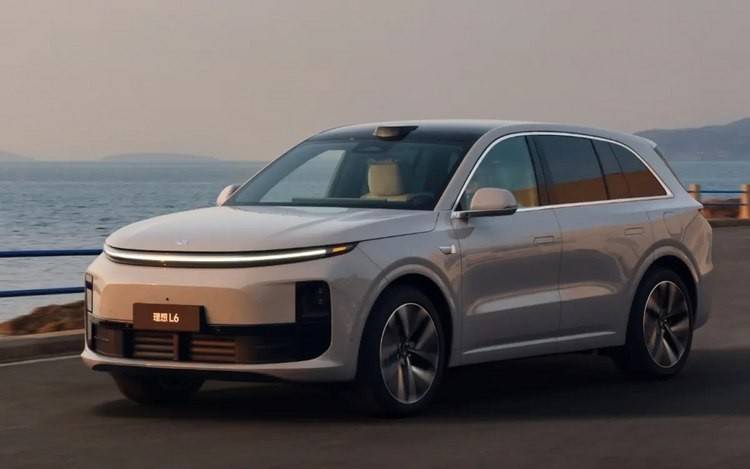 2024最暢銷插混、增程車型:比亞迪占7款,問(wèn)界、理想是最大黑馬