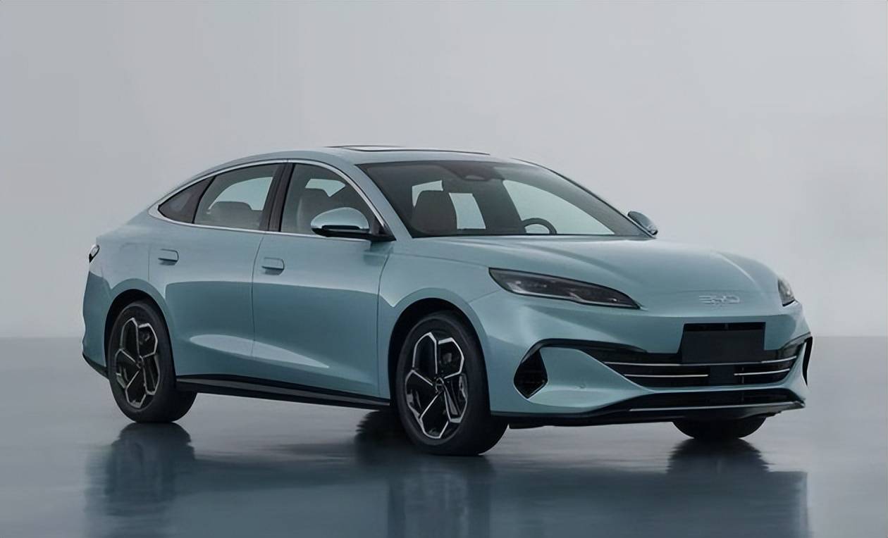 2024最暢銷插混、增程車型:比亞迪占7款,問(wèn)界、理想是最大黑馬