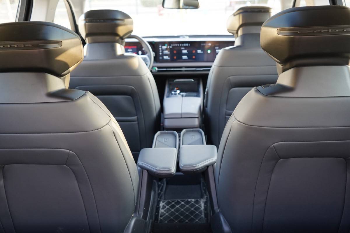 春節想買車,國補加碼省大錢!20萬買7座大空間SUV誰更靠譜?