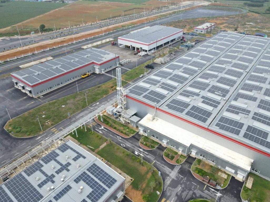 一汽解放2024年整車銷量突破25萬輛 中重卡份額連續(xù)九年行業(yè)第一