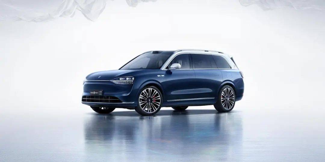 2024-2025年:?jiǎn)柦缫l(fā)的蝴蝶效應(yīng)