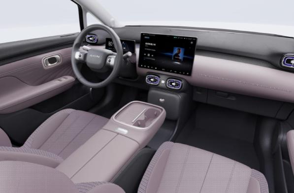 10萬級新能源車步入精品時代,選擇埃安UT,選擇先人一步的享受