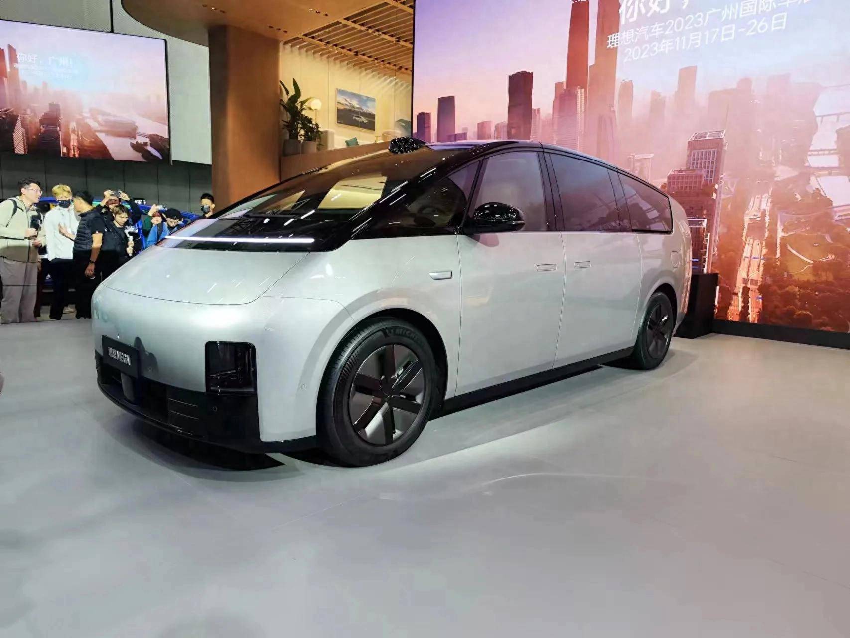 2024年度五大“爭(zhēng)議”國產(chǎn)車:出道即頂流,款款都是“話題王”!