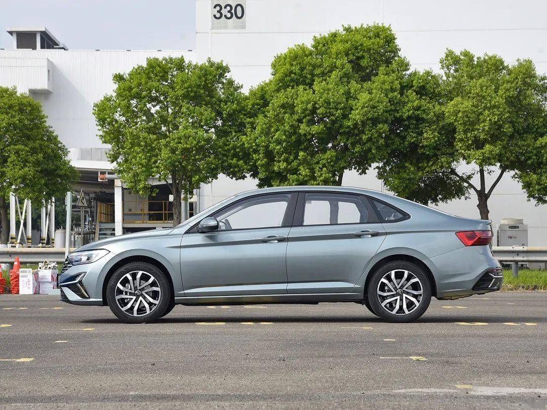 不到9萬買“大眾速騰”?比軒逸大一圈!發動機帶T!家用買它可太香了!