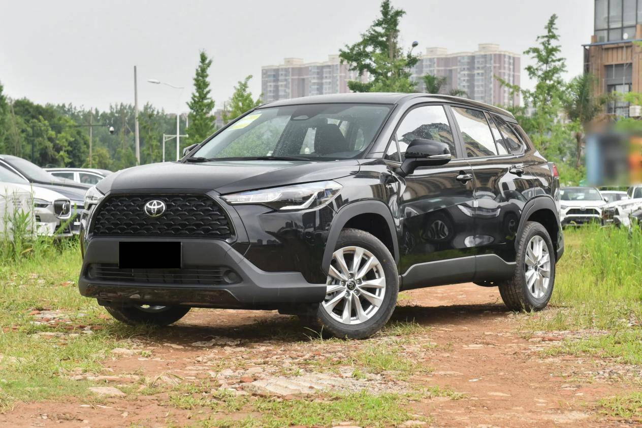 日系汽車SUV的代表,月銷2萬的卡羅拉銳放與月銷1萬的逍客誰更香?