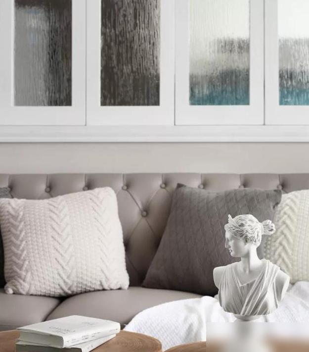 將二手房重新改造一番,客廳瞬間變得洋氣敞亮,鄰居紛紛來效仿