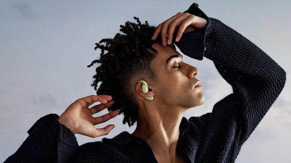 華為Mate XT三折疊海外發布 售價超2.6萬 比國行貴不少