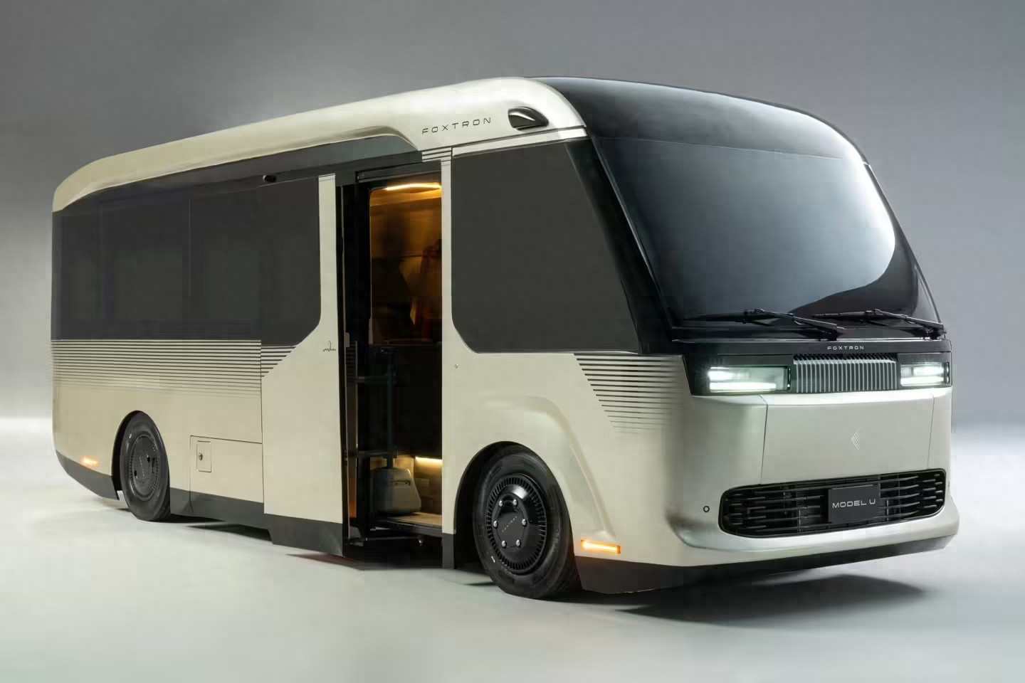 鴻海尋求與本田、日產和三菱汽車組建合作框架