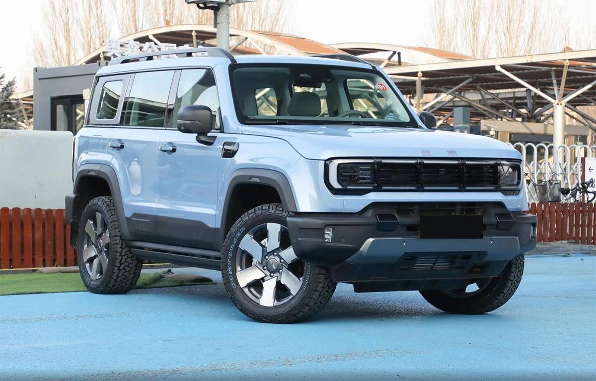 比預(yù)售價低4萬,BJ40增程版上市,17.98萬元起