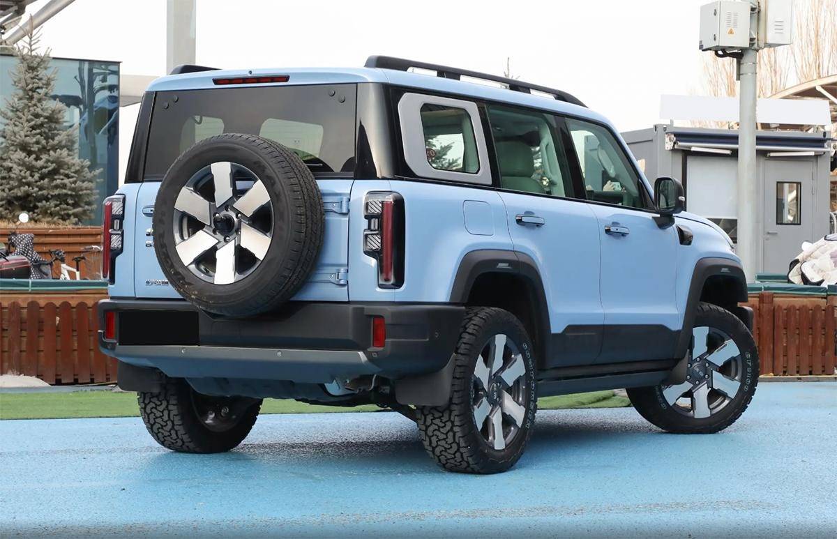 比預(yù)售價低4萬,BJ40增程版上市,17.98萬元起