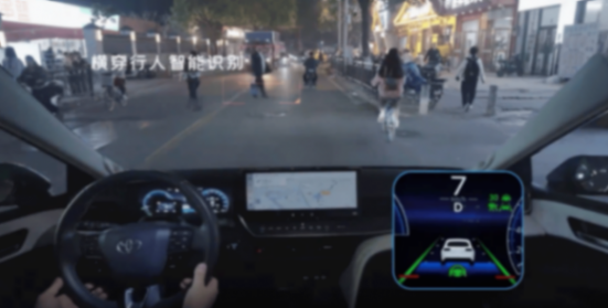 濃眉大眼的豐田開始忽悠人了?凱美瑞加個打燈變道就叫“智駕版”