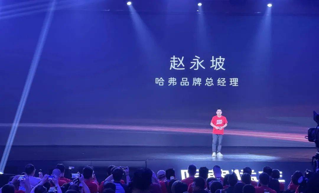 猛龍不僅是一輛車,更是一種姿態,敢于保持棱角,也敢于奔赴遠方