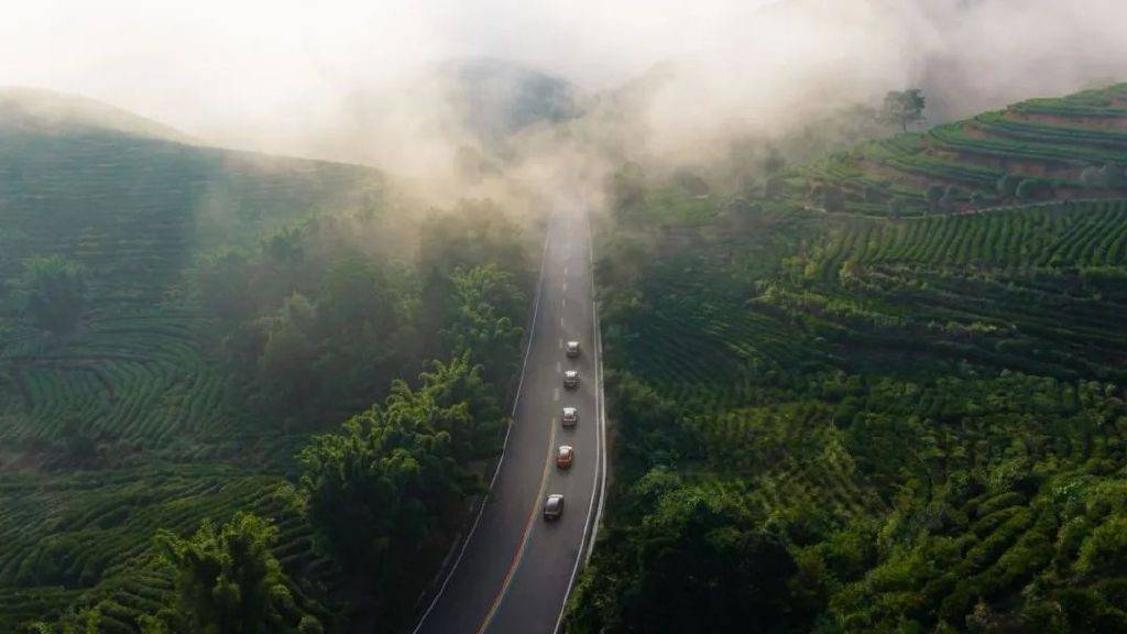 德系性能與華為乾崑智駕的碰撞!試駕上汽奧迪A5L Sportback