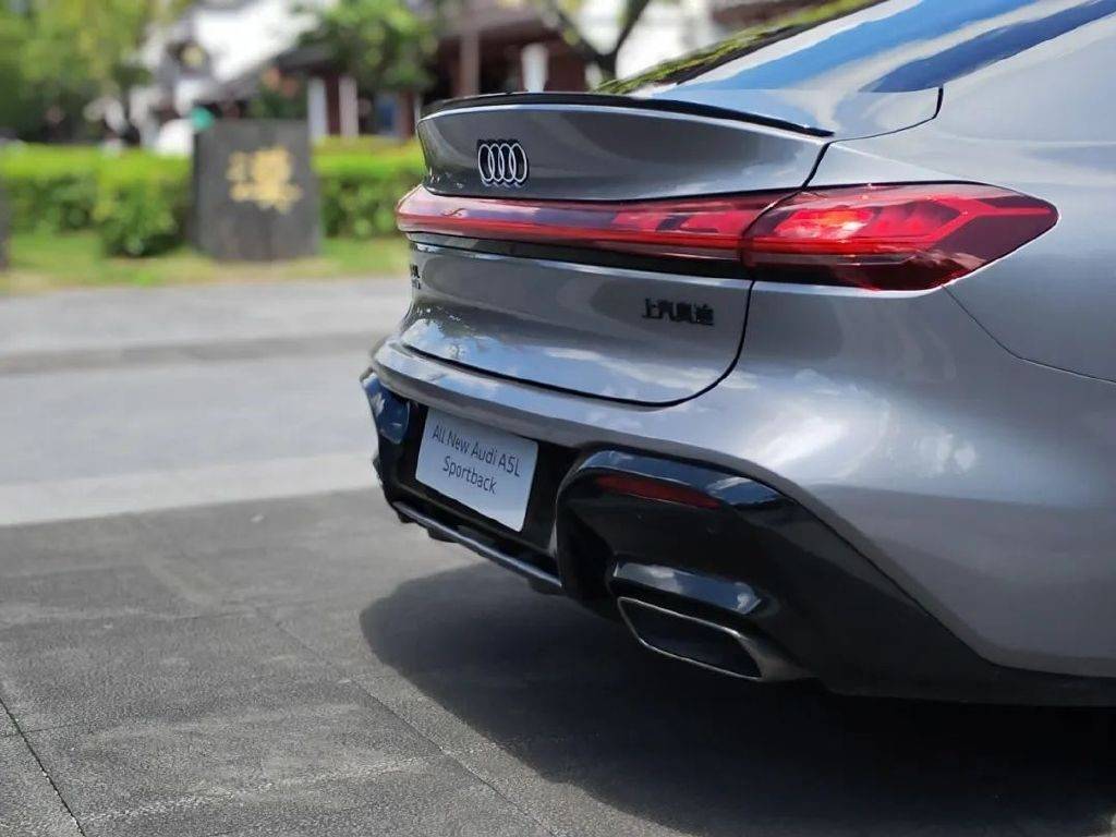 德系性能與華為乾崑智駕的碰撞!試駕上汽奧迪A5L Sportback