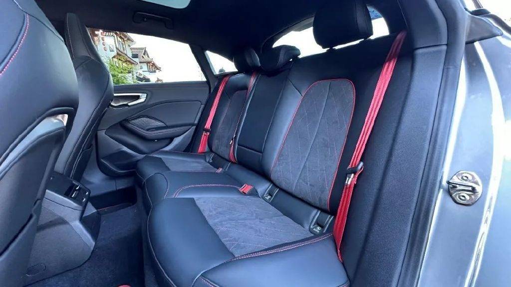 德系性能與華為乾崑智駕的碰撞!試駕上汽奧迪A5L Sportback