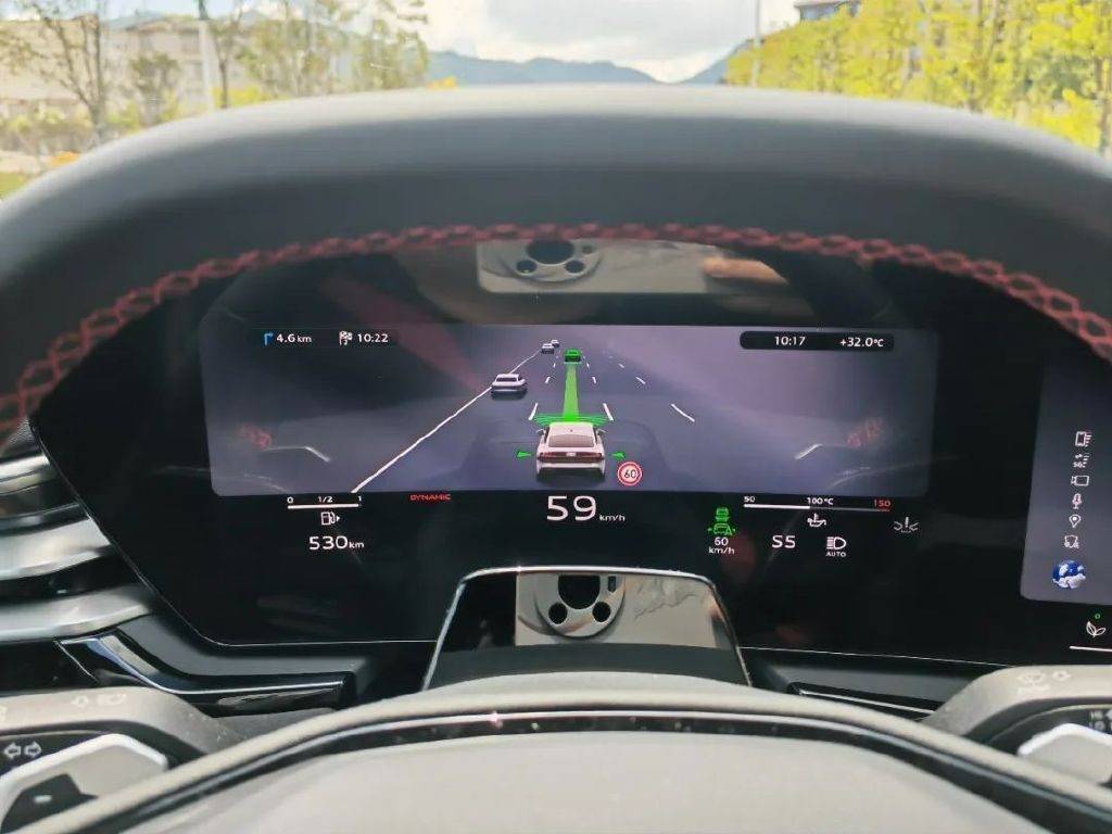 德系性能與華為乾崑智駕的碰撞!試駕上汽奧迪A5L Sportback