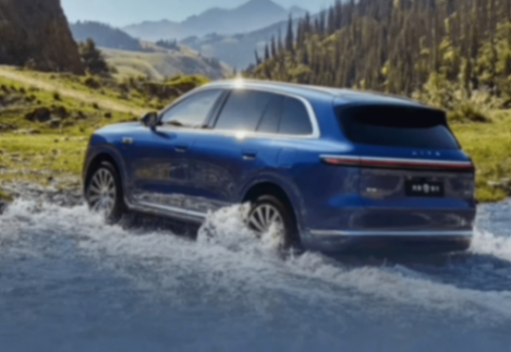 史上最強新車潮,單日五車連發!鴻蒙智行殺紅眼了