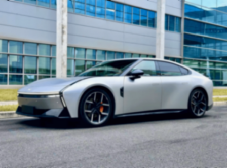 入門即頂配 全新小鵬P7將有望成為50萬內最強純電轎車