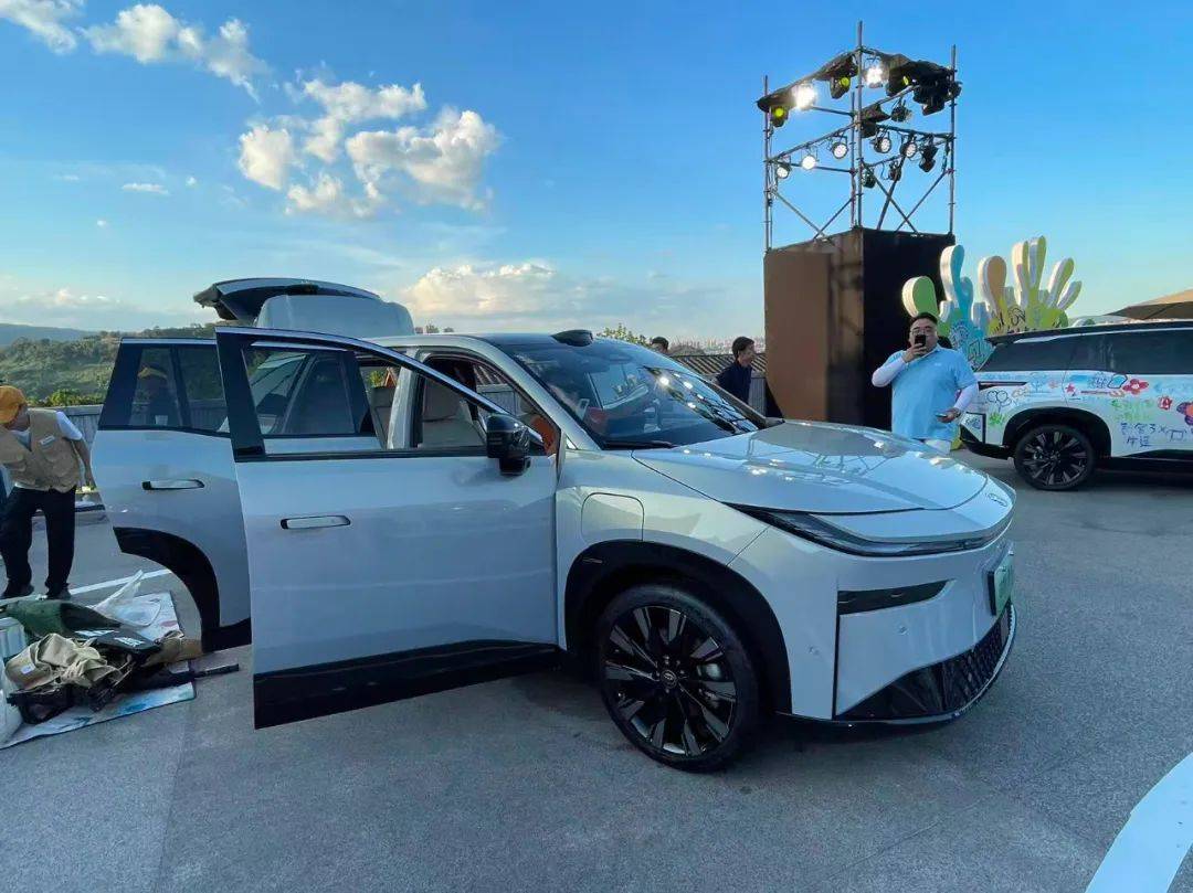 廣汽豐田鉑智3X再放大招:電池自燃、泊車事故全兜底!