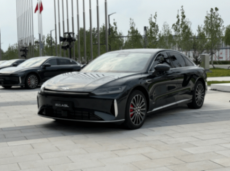 昔日“金主”集體隱身,成都車展超豪品牌連展位都嫌貴?