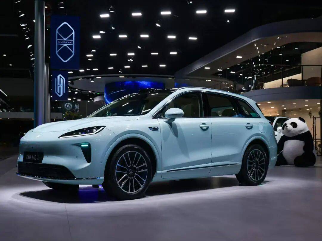 賈健旭余承東揭秘尚界誕生:華為先拒絕又被說服,雙方磨合兩月