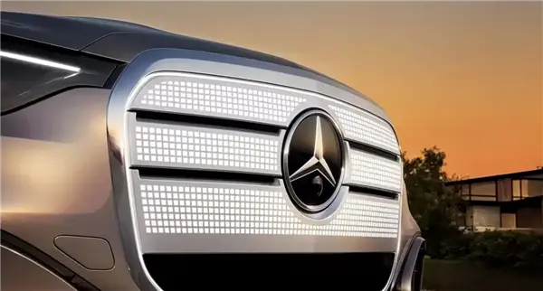 奔馳史上最大中控屏!全新GLC EV內飾官圖發布:滿眼全是屏 奔馳史上最大中控屏!全新GLC EV內飾官圖發布:滿眼全是屏