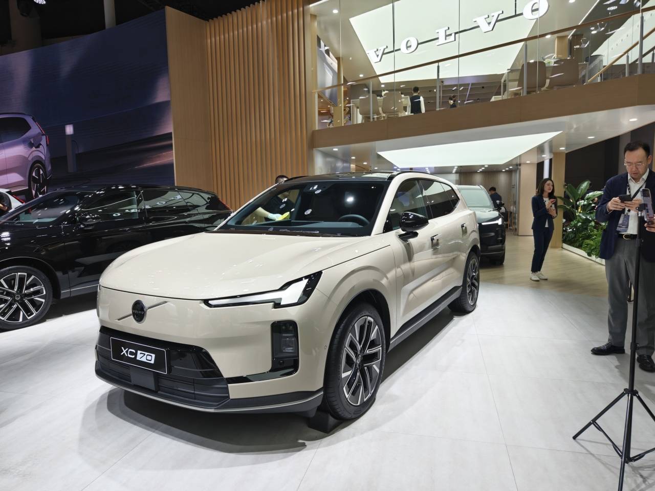 汽車行業智能電動極度同質化之后的決勝點:差異化與情緒價值