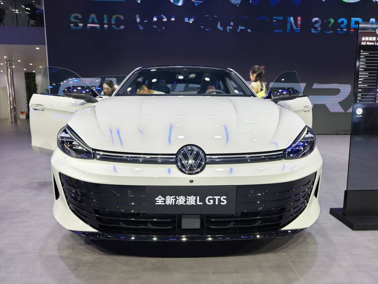 汽車行業智能電動極度同質化之后的決勝點:差異化與情緒價值