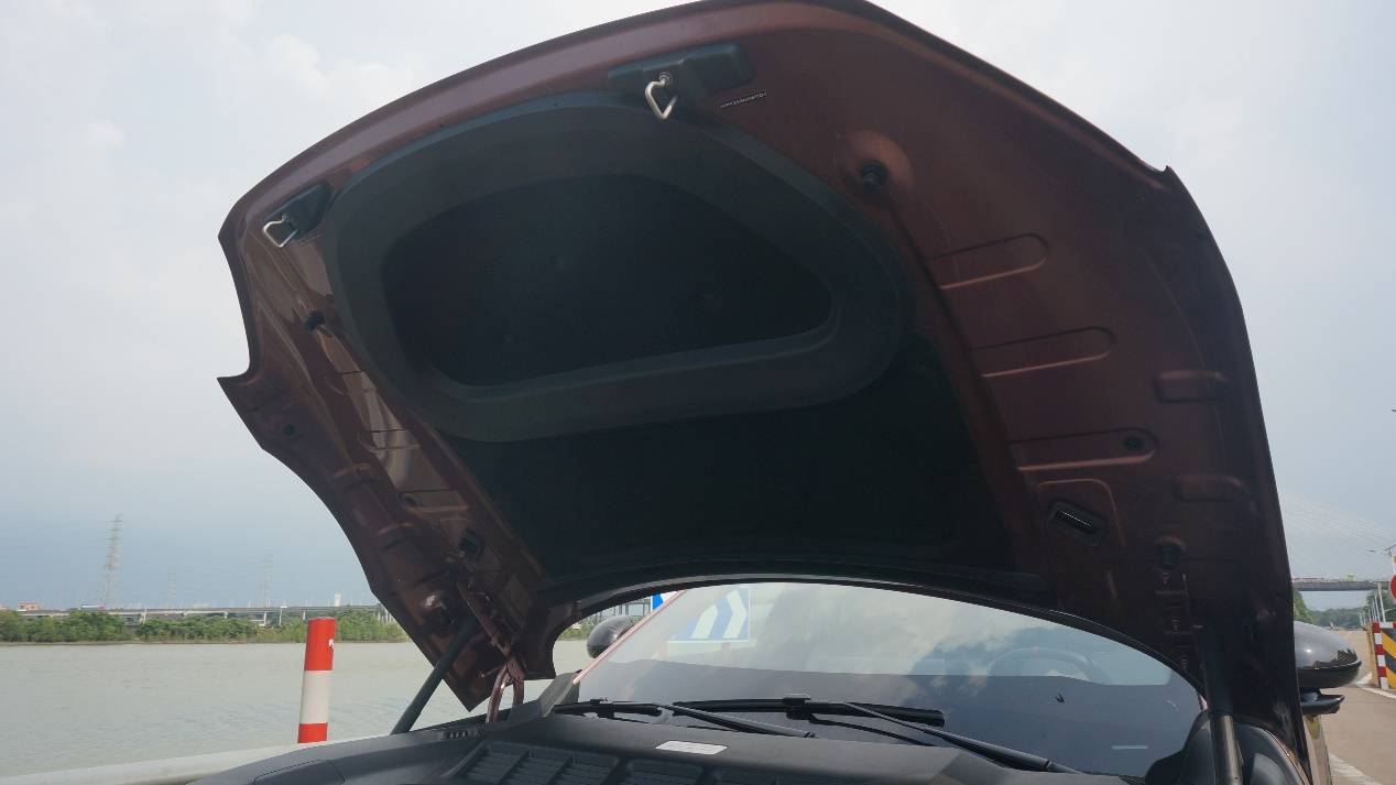 靠臉上位的小米YU7,能靠才華收服人心么?