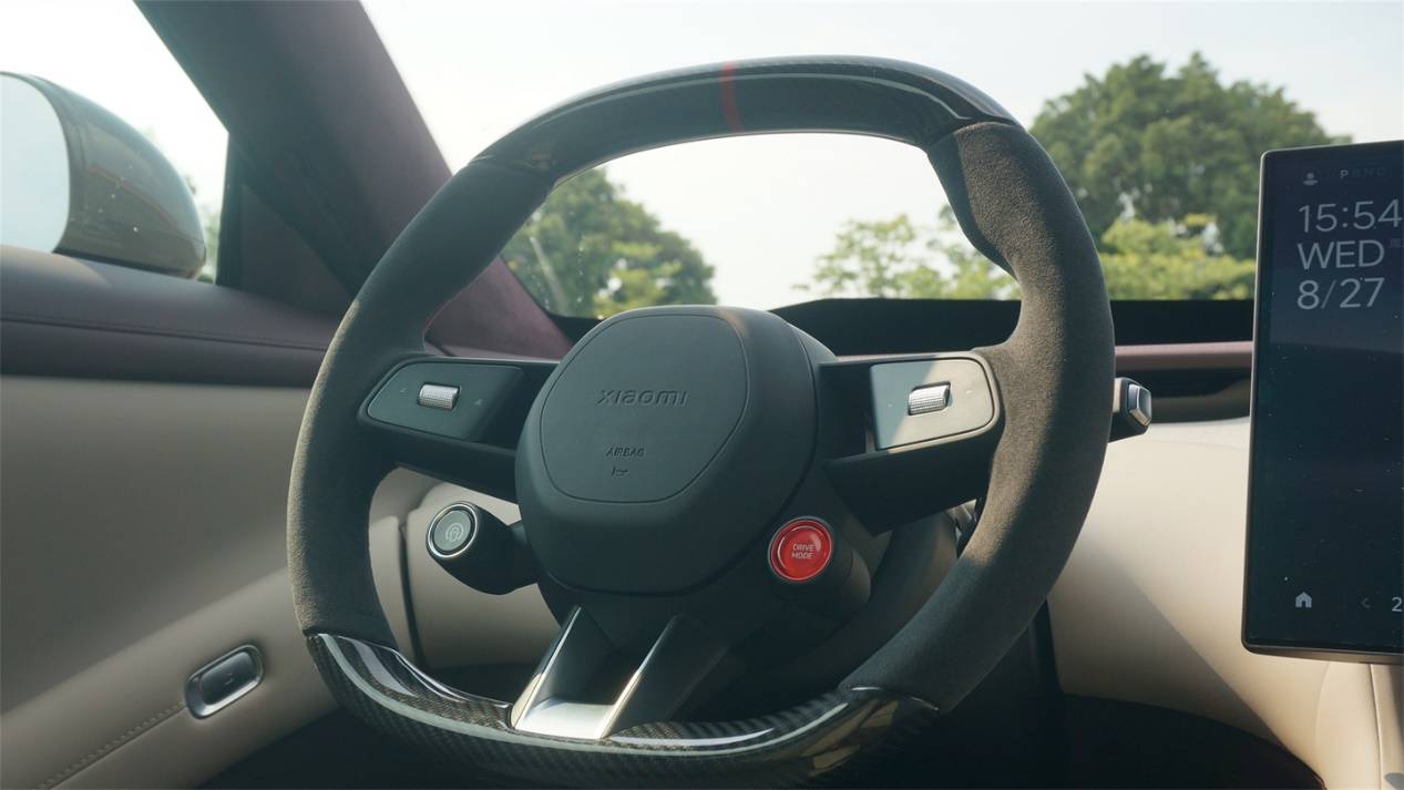 靠臉上位的小米YU7,能靠才華收服人心么?