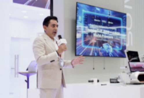 中科創達與吉利聯合發布基于NVIDIA的創新產品AIBOX IAA 2025丨中科創達與吉利聯合發布基于NVIDIA的創新產品AIBOX