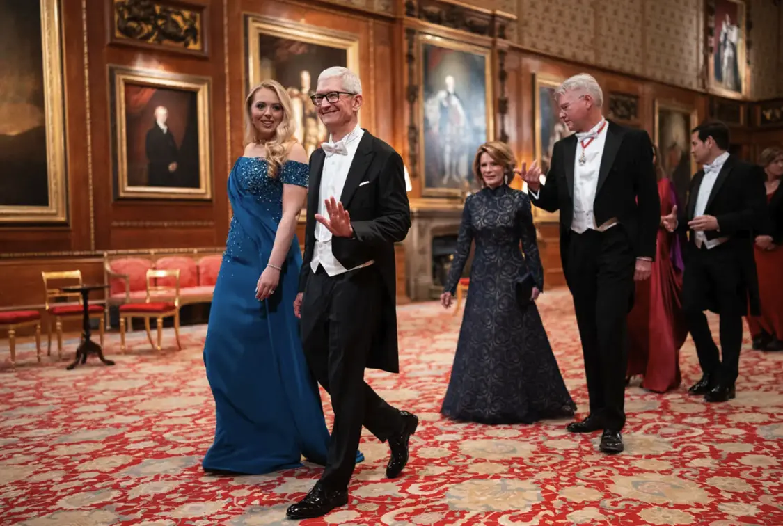 黃仁勛、庫(kù)克都在,美科技大佬亮相特朗普英國(guó)國(guó)宴 庫(kù)克