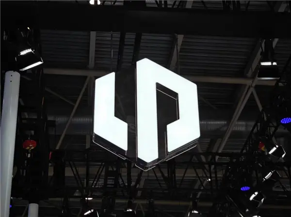 如何應對事故！零跑回應：無論誰的責任 車主人身安全是第一位