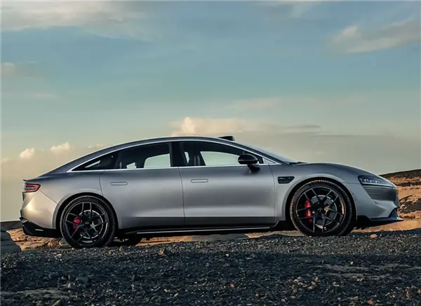 因中創新航產能不足 智界低配部分車型臨時換用寧德電芯 因中創新航產能不足 智界低配部分車型臨時換用寧德電芯