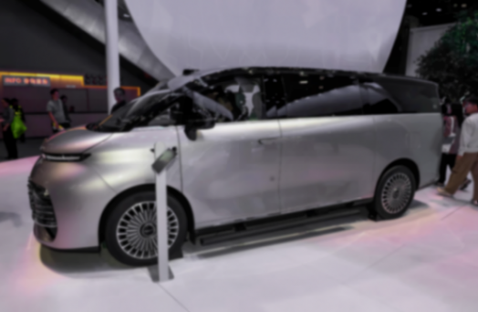 吉利銀河V900預售31.9萬起,少有的8座新能源MPV