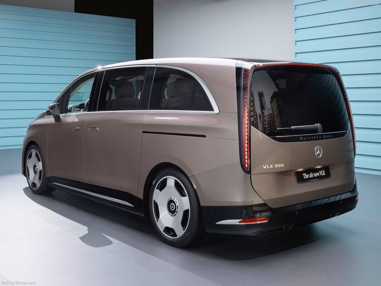 奔馳VLE首秀:續航700km,對標MEGA